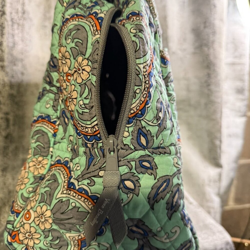 Vera Bradley XL Laptop/Travel Bag - Picture 9 of 9